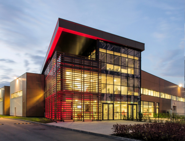 2012 – Bois d&rsquo;Arcy (78) – Bâtiment d&rsquo;activités et de bureaux