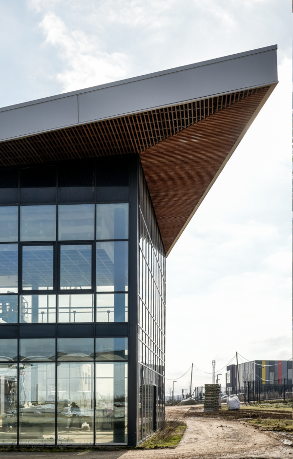 2019 – Louvres (95) – Bâtiment d’activités et de bureaux